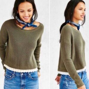 Urban Outfitters Lace Trim Crop Knit Sweater Green White‎ Size Medium Bohemian M